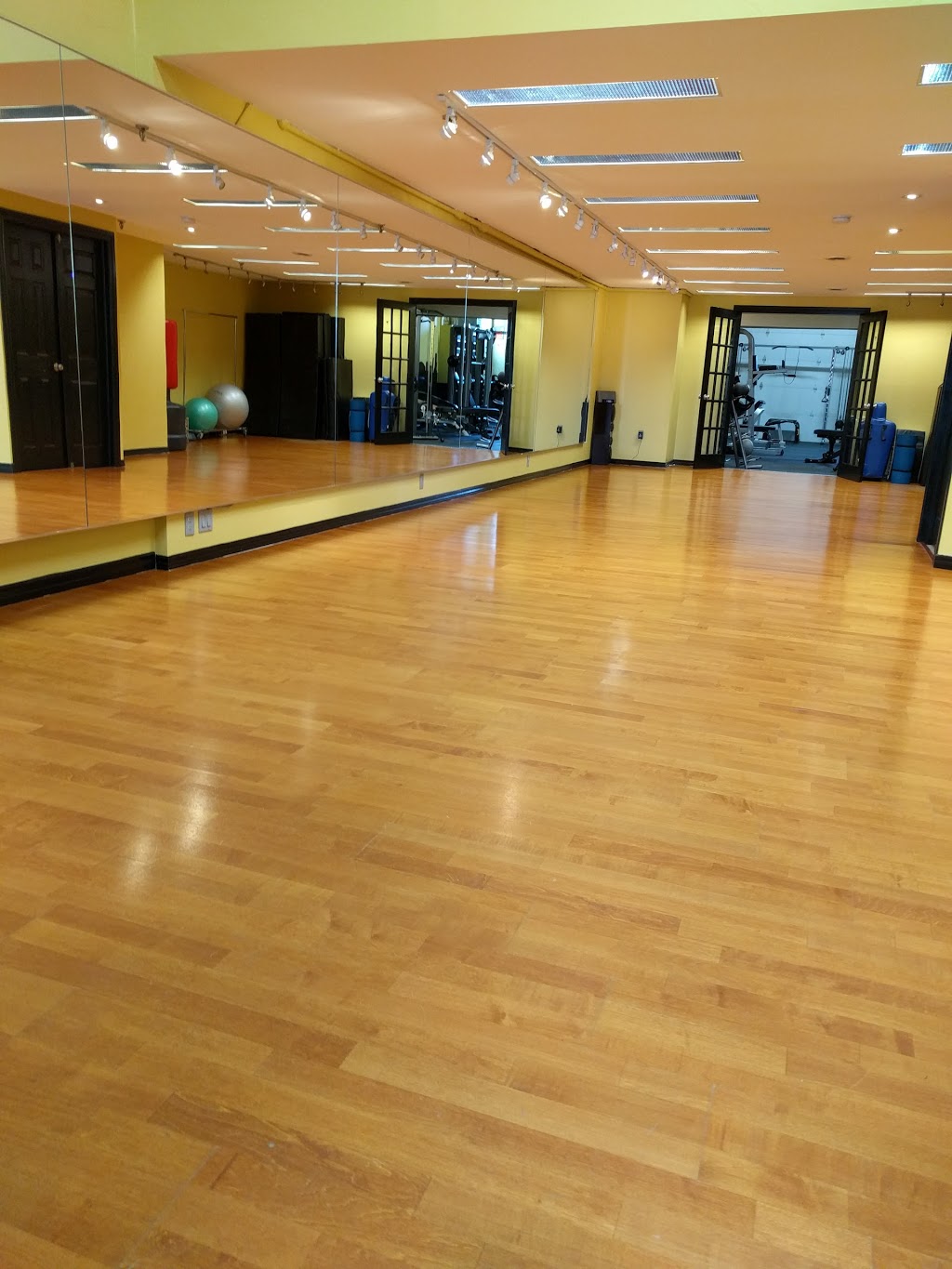 Studio City Wellness Centre | 4000 Steeles Ave W #18, Woodbridge, ON L4L 4V9, Canada | Phone: (416) 342-1488