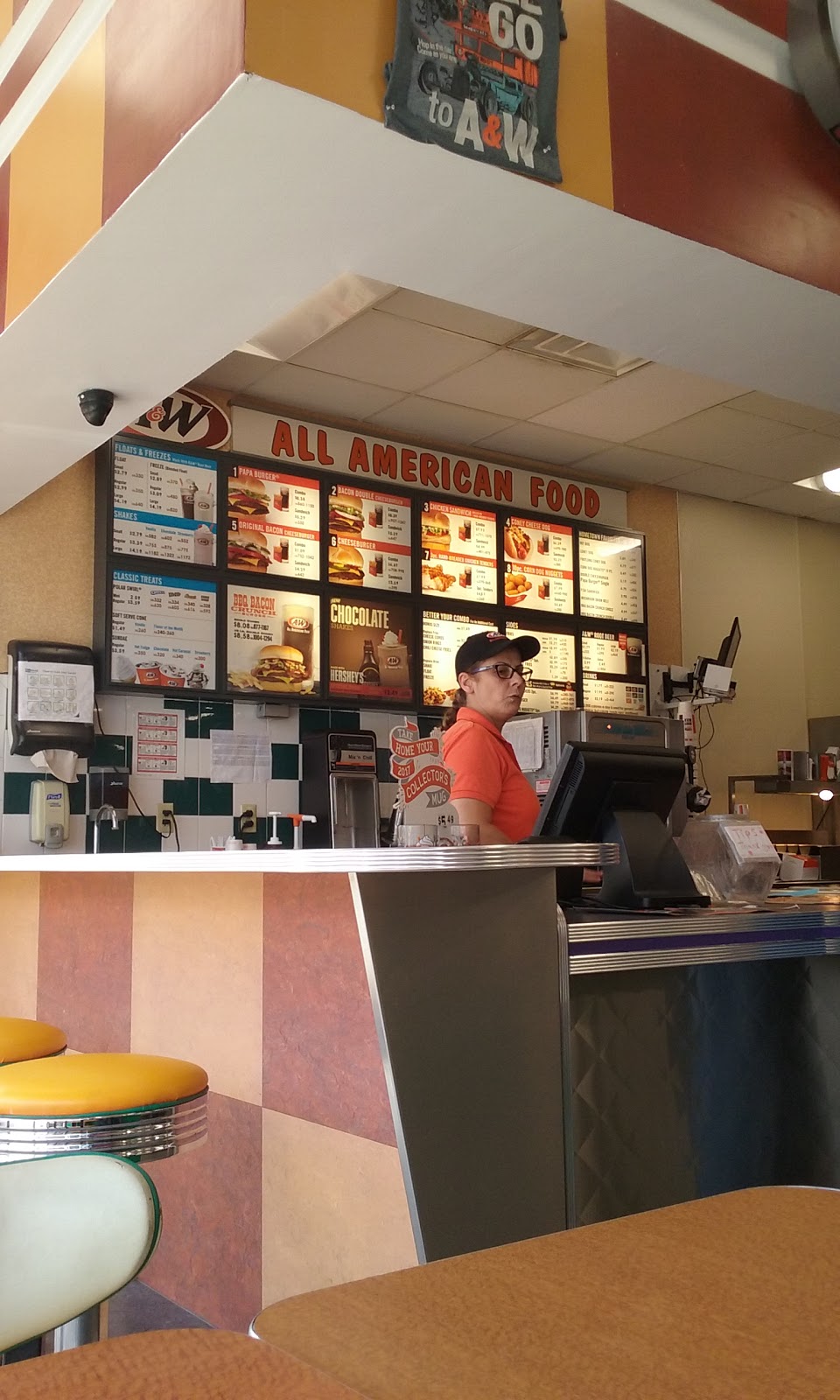 A&W Restaurants | 3805 Pine Grove Ave, Fort Gratiot Twp, MI 48059, USA | Phone: (810) 985-6560