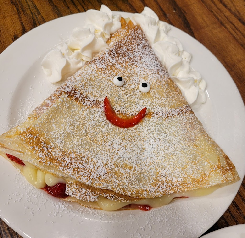 Crepes De Luxe | 5100 Erin Mills Pkwy, Mississauga, ON L5M 4Z5, Canada | Phone: (905) 608-1118