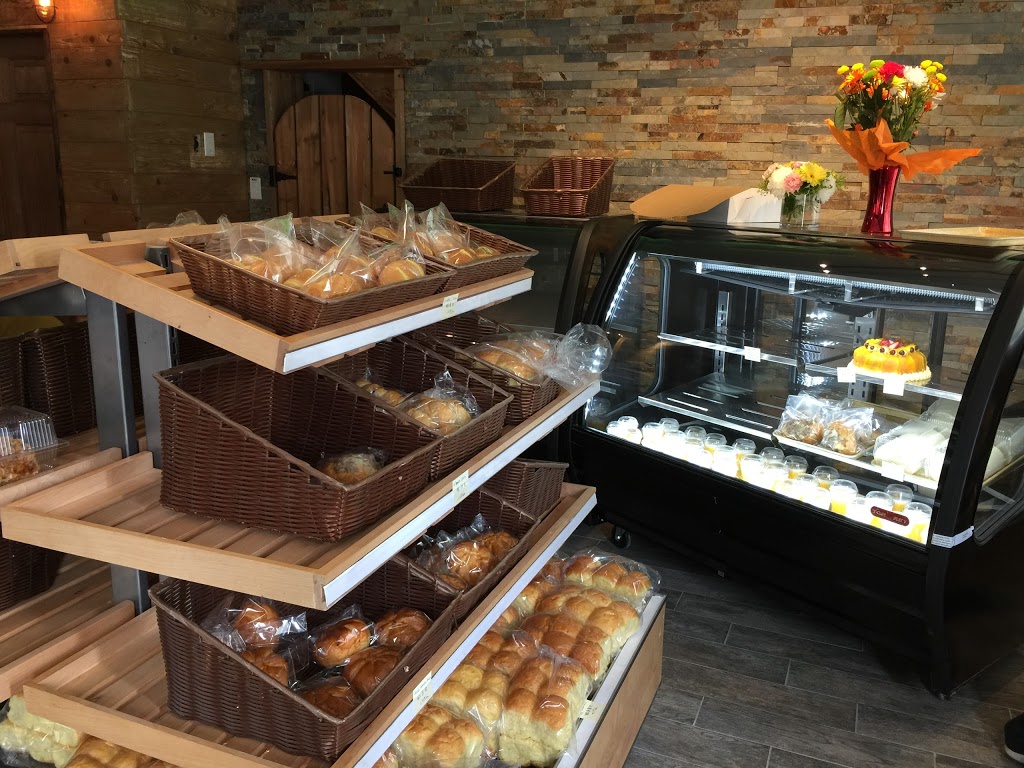 Mings Bakery | 1433 Logan Ave, Winnipeg, MB R3E 1R8, Canada | Phone: (204) 691-8777