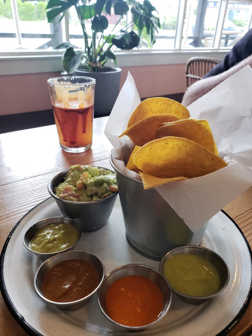 Hugos Mexican Kitchen | 7101 Vedder Rd, Chilliwack, BC V2R 4G3, Canada | Phone: (604) 858-8123