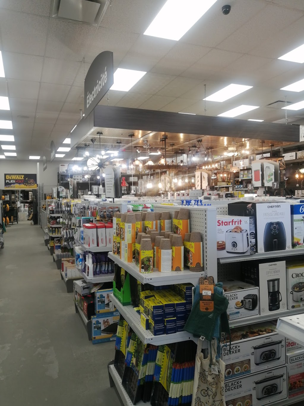 BMR Rénovations J.M.B.R. | 119 QC-138, Les Escoumins, QC G0T 1K0, Canada | Phone: (418) 233-3411