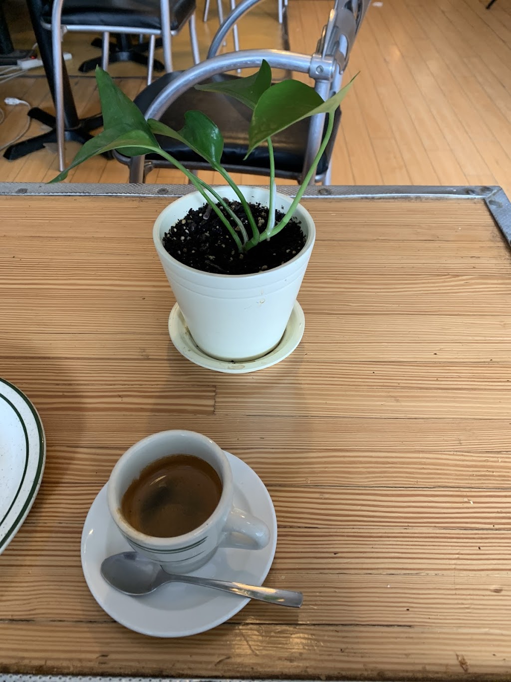 Extra Butter Coffee | 283 Roncesvalles Ave, Toronto, ON M6R 2M3, Canada | Phone: (647) 340-7791