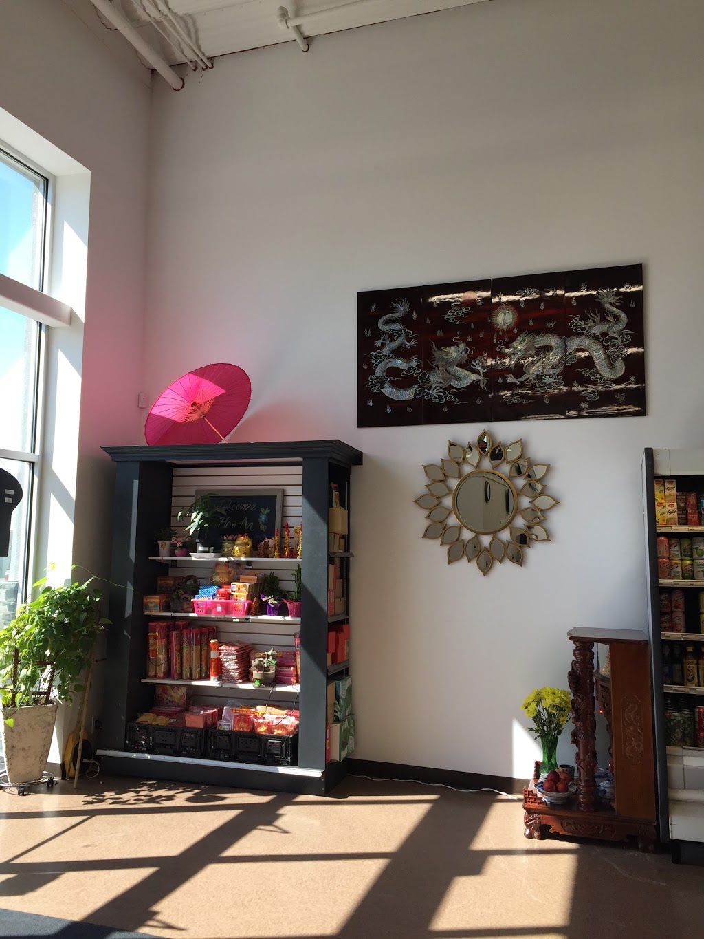 Hoa An Market | 10 Hesse Bay, Regina, SK S4R 7Z9, Canada | Phone: (306) 522-3885