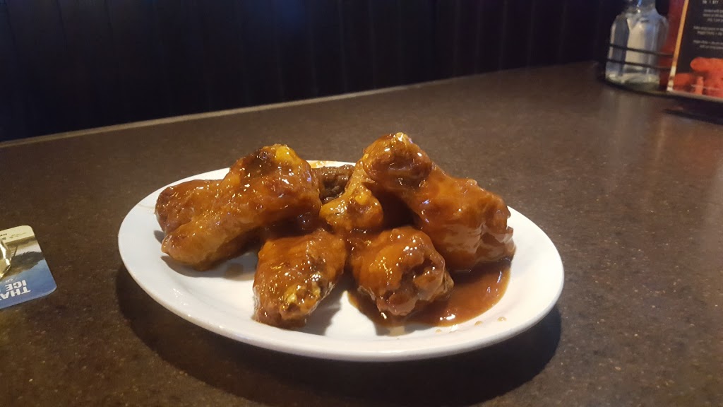 Frosty Johns Pub and Restaurant | 100 Mearns Ave, Bowmanville, ON L1C 5M3, Canada | Phone: (905) 623-6700