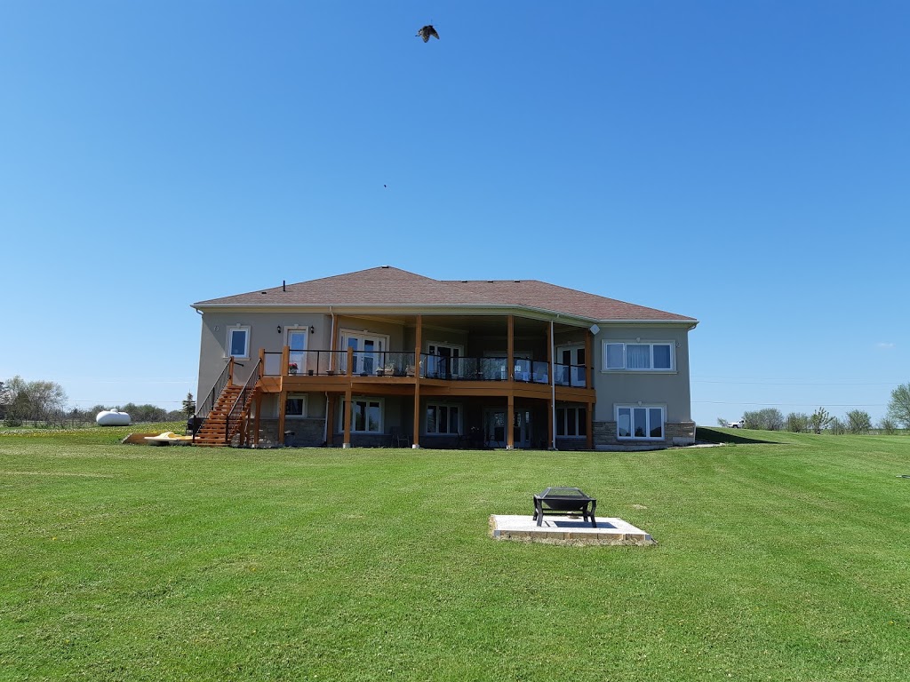Pleasant Bay Getaway | 19281 Loyalist Pkwy, Consecon, ON K0K 1T0, Canada | Phone: (613) 399-3688