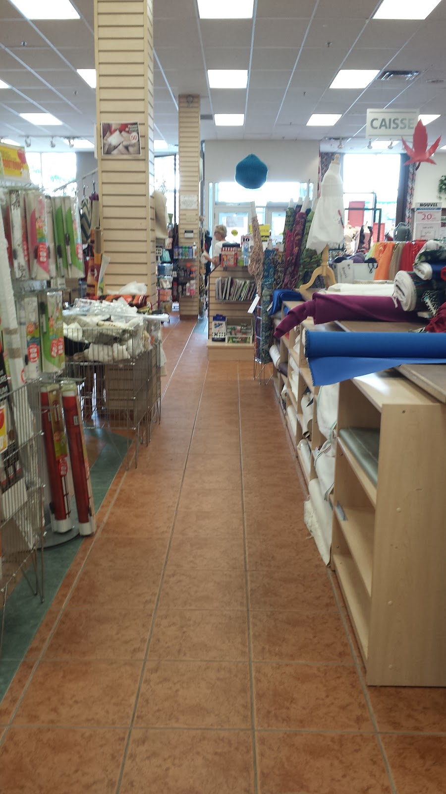 Fabricville - Magasin de Tissus | 1311 Boulevard Saint-Bruno, Saint-Bruno-de-Montarville, QC J3V 6P4, Canada | Phone: (450) 653-1303