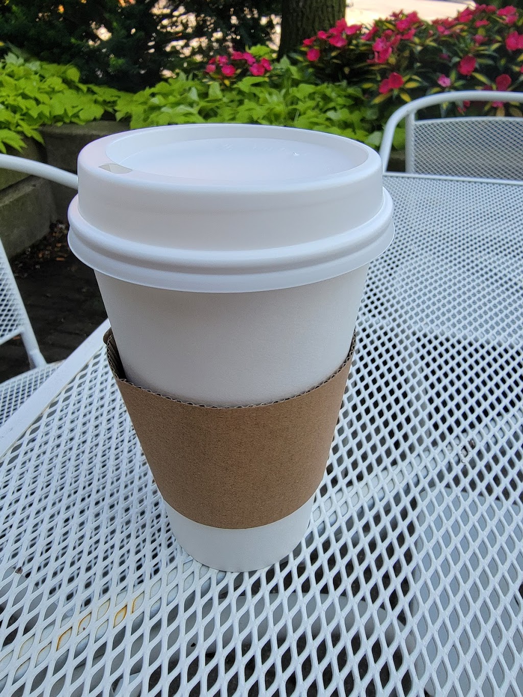 Green Apple Coffee House | 194 St Paul St, St. Catharines, ON L2R 3M2, Canada | Phone: (905) 685-5786