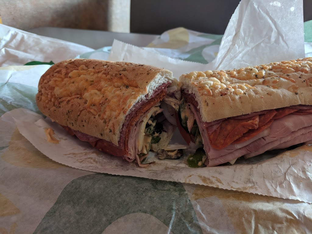 Subway | 905 AB-9, Drumheller, AB T0J 0Y0, Canada | Phone: (403) 823-7827