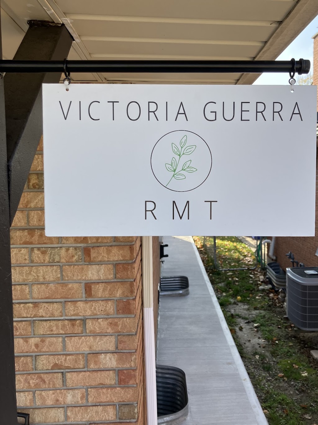 Victoria Guerra RMT | 87 W Acres Crescent, Kitchener, ON N2N 3G8, Canada | Phone: (519) 577-3400