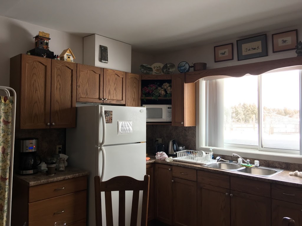Duck Pond Bed & Breakfast Cottage | RR5, 901 Mersea Rd 7, Leamington, ON N8H 3V8, Canada | Phone: (519) 999-9945