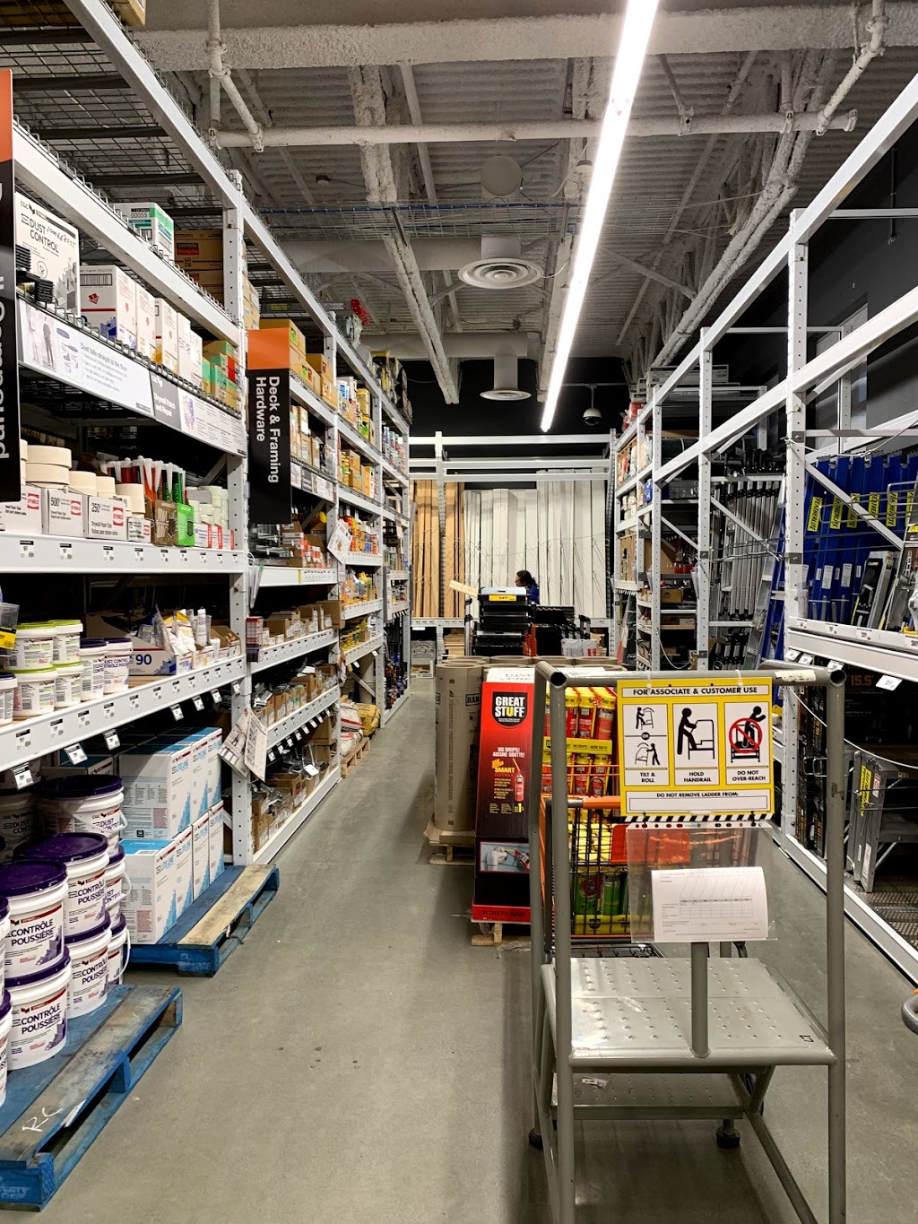The Home Depot | 840 Main St, West Vancouver, BC V7T 2Z3, Canada | Phone: (604) 913-2630