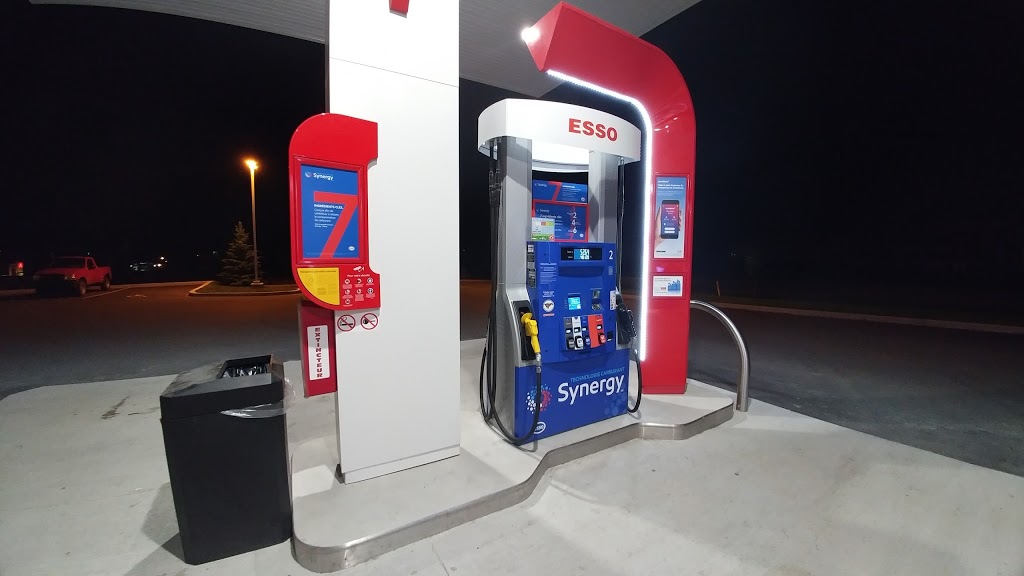 Esso | 445 Rue Laval, Sherbrooke, QC J1C 0R1, Canada | Phone: (819) 846-4747
