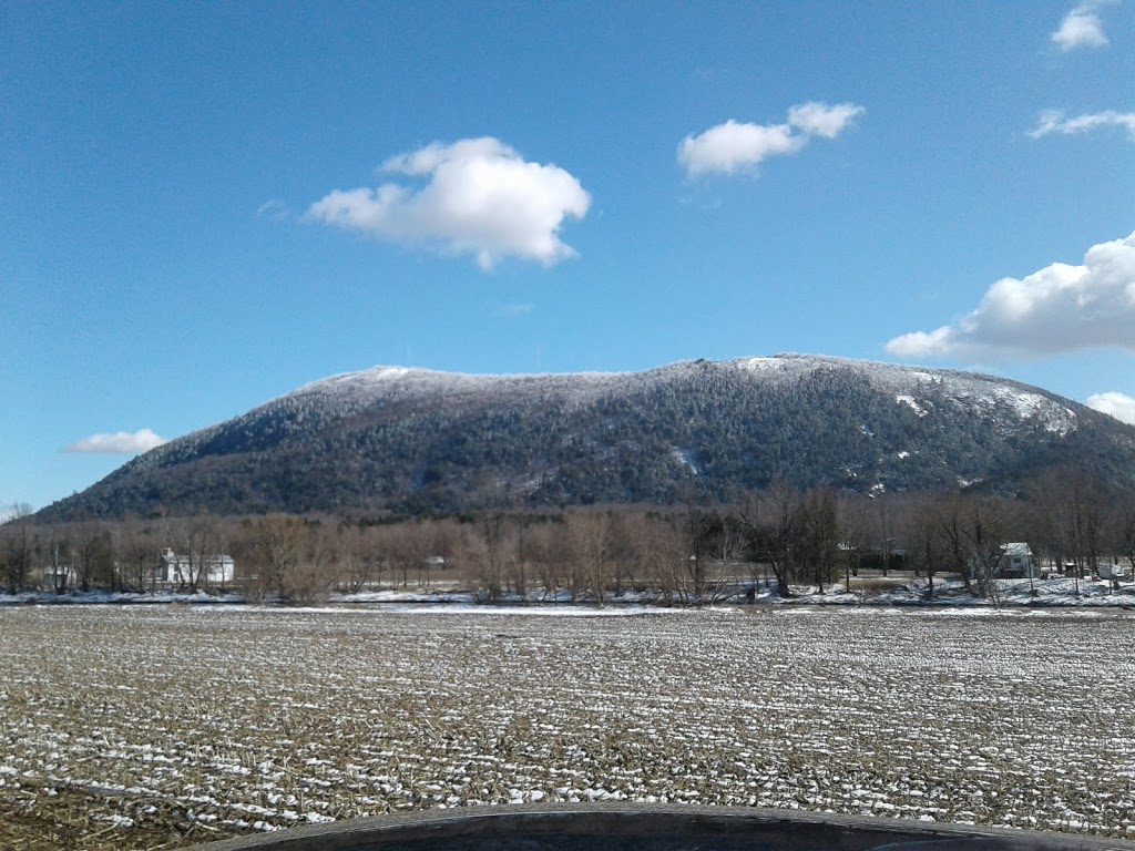 La Réserve | 1385 Rang Haut Rivière N, Saint-Pie, QC J0H 1W0, Canada | Phone: (450) 775-6380