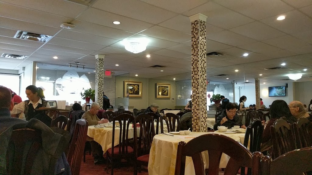 Lucky Dragon Palace Restaurant | 5822 Victoria Dr, Vancouver, BC V5P 3W5, Canada | Phone: (604) 325-0783