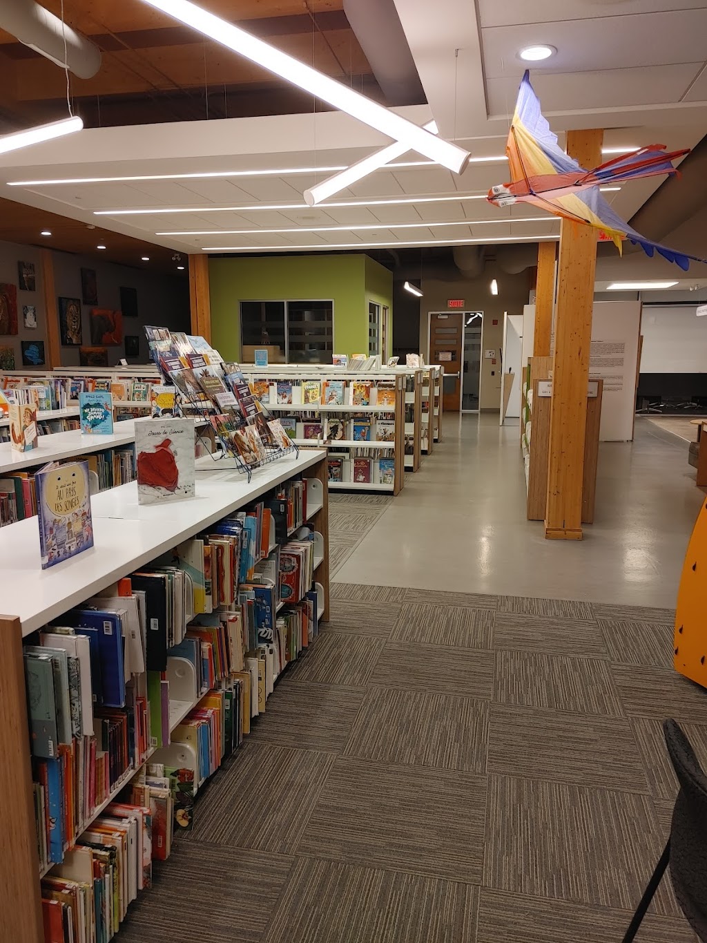 Saguenay public Library (Jonquiere) | 2480 Rue Saint-Dominique, Jonquière, QC G7X 6K2, Canada | Phone: (418) 698-5350