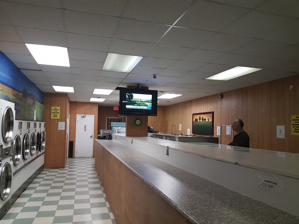 Meadow Laundromat | 501 Ave W South, Saskatoon, SK S7M 4R5, Canada | Phone: (306) 664-2224