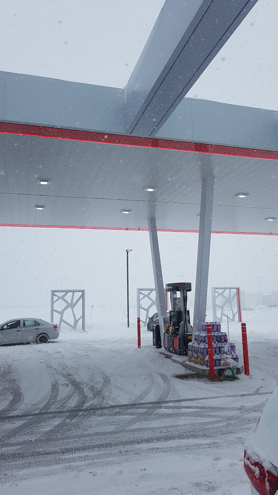 Harnois Proxi Extra | 100 Montée des Pionniers, Terrebonne, QC J6V 1S8, Canada | Phone: (450) 582-6648