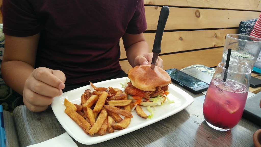 Borealis Grille & Bar (Kitchener) | 4336 King St E, Kitchener, ON N2P 3W6, Canada | Phone: (519) 219-9007