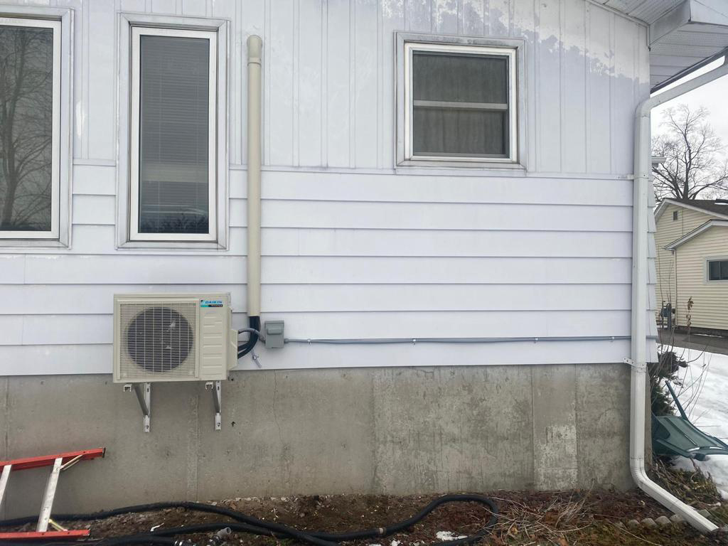Kw heating & cooling | 525 Rivertrail Ave, Kitchener, ON N2A 0K1, Canada | Phone: (647) 570-1522