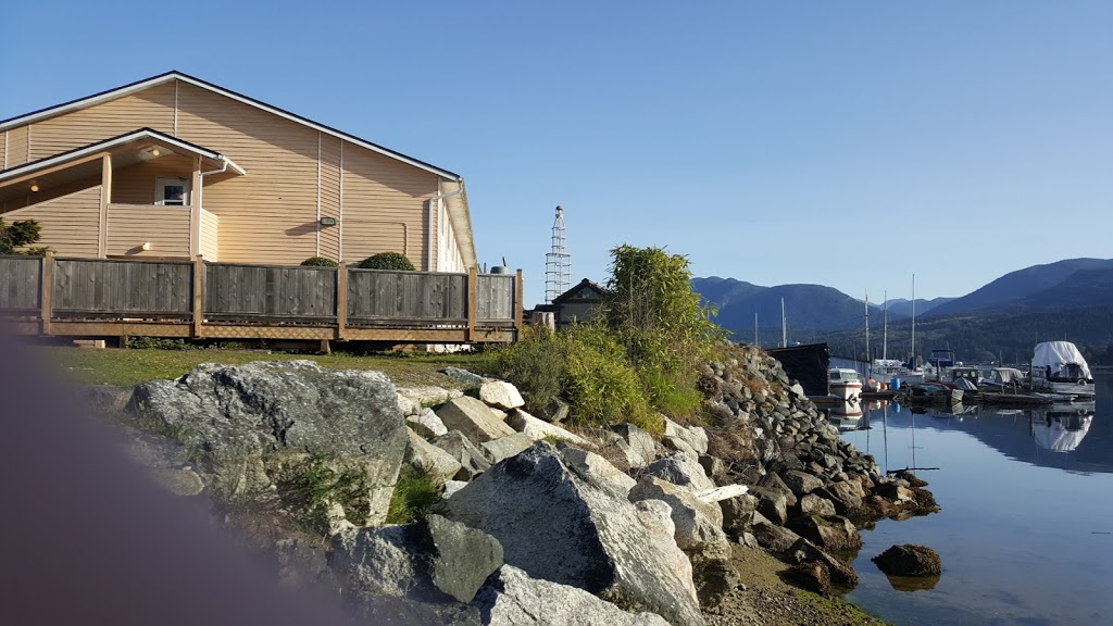 Royal Reach Motel & Marina | 5758 Wharf Ave, Sechelt, BC V0N 3A6, Canada | Phone: (604) 885-7844