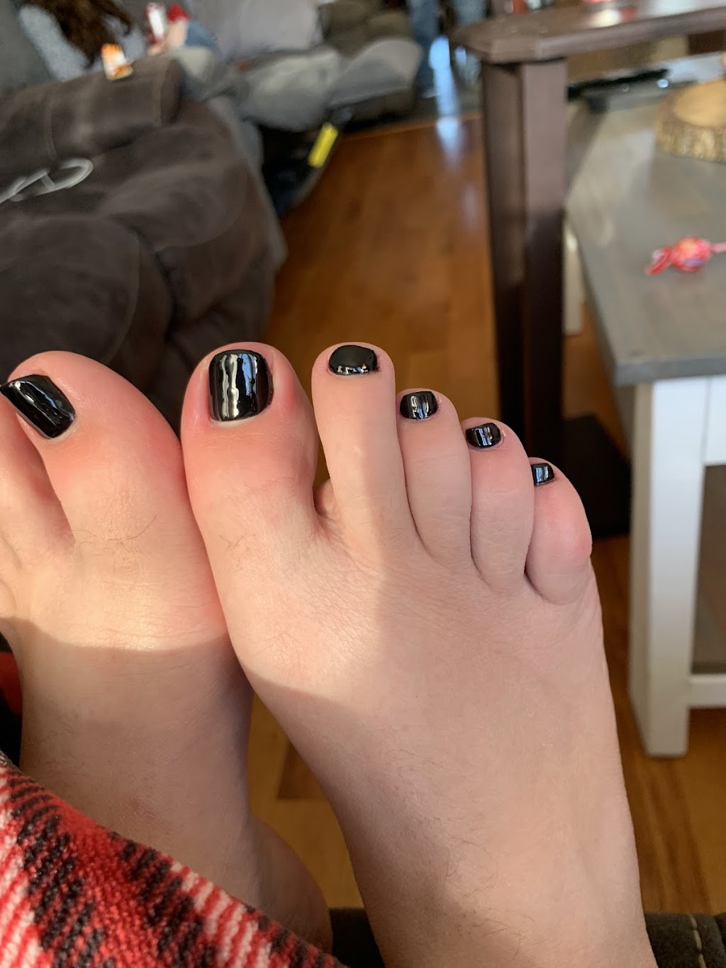 Q Nails - Rabbit Hill | 5009 Mullen Rd, Edmonton, AB T6R 0S7, Canada | Phone: (825) 202-7789
