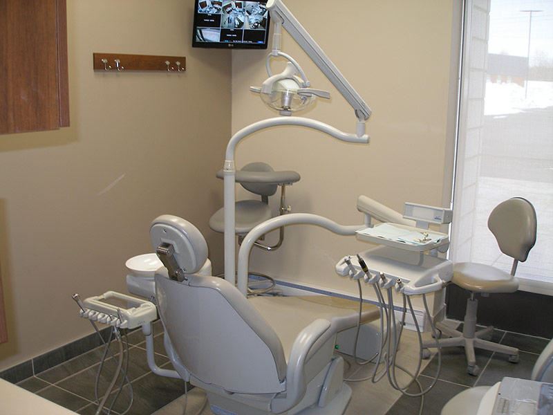 Lasalle Dental Health Center | 7810 Boulevard Champlain, LaSalle, QC H8P 1B3, Canada | Phone: (514) 365-6660