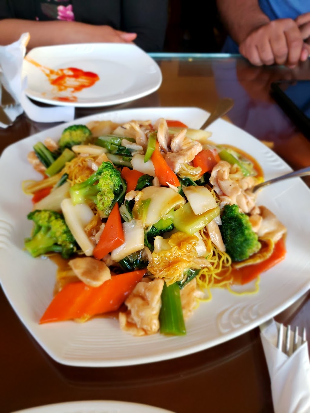 Magnolia Chinese Cuisine | 7666 Lundys Ln, Niagara Falls, ON L2H 1H1, Canada | Phone: (905) 356-3388