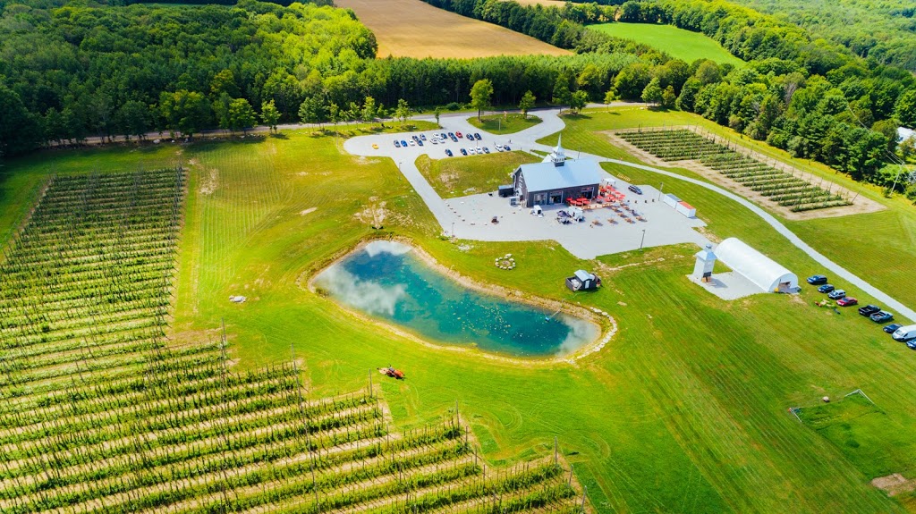 Quayles Brewery | 4567 12 Line N, Coldwater, ON L0K 1E0, Canada | Phone: (705) 298-0204