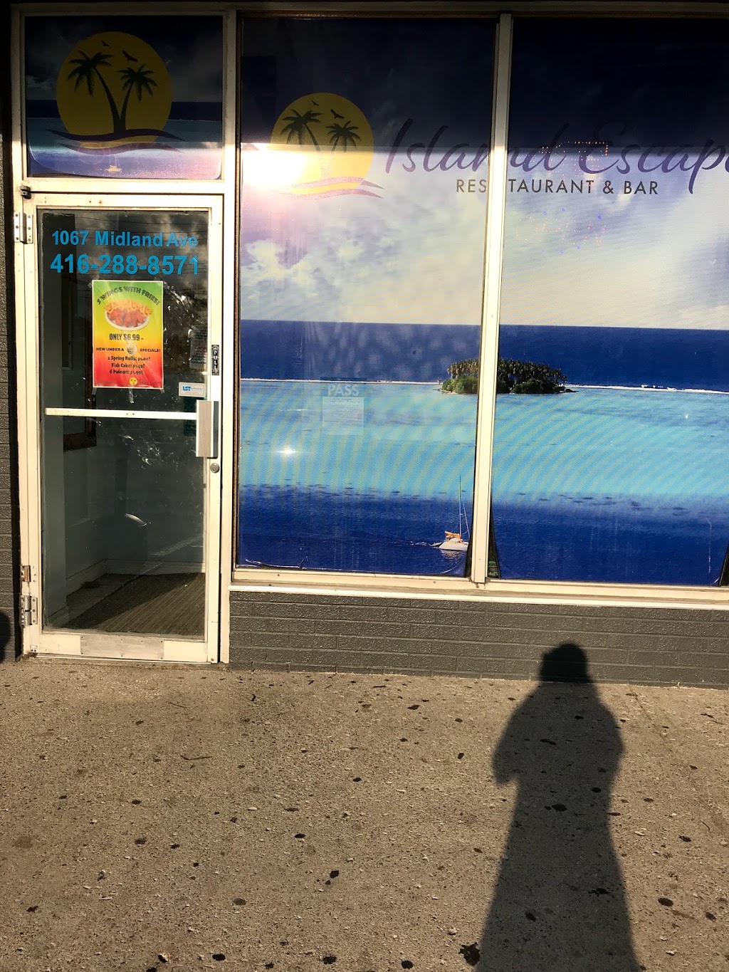 Island Escape Restaurant & Bar | 1067 Midland Ave, Scarborough, ON M1K 4G8, Canada | Phone: (416) 288-8571
