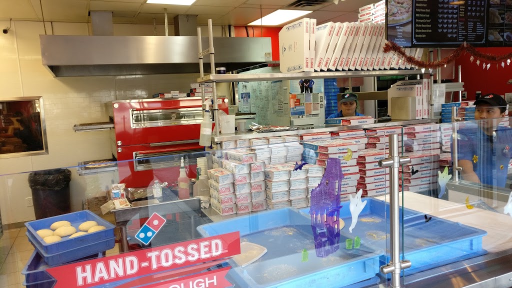 Dominos Pizza | 16335 Somercrest St SW, Calgary, AB T2Y 3M7, Canada | Phone: (403) 662-2900