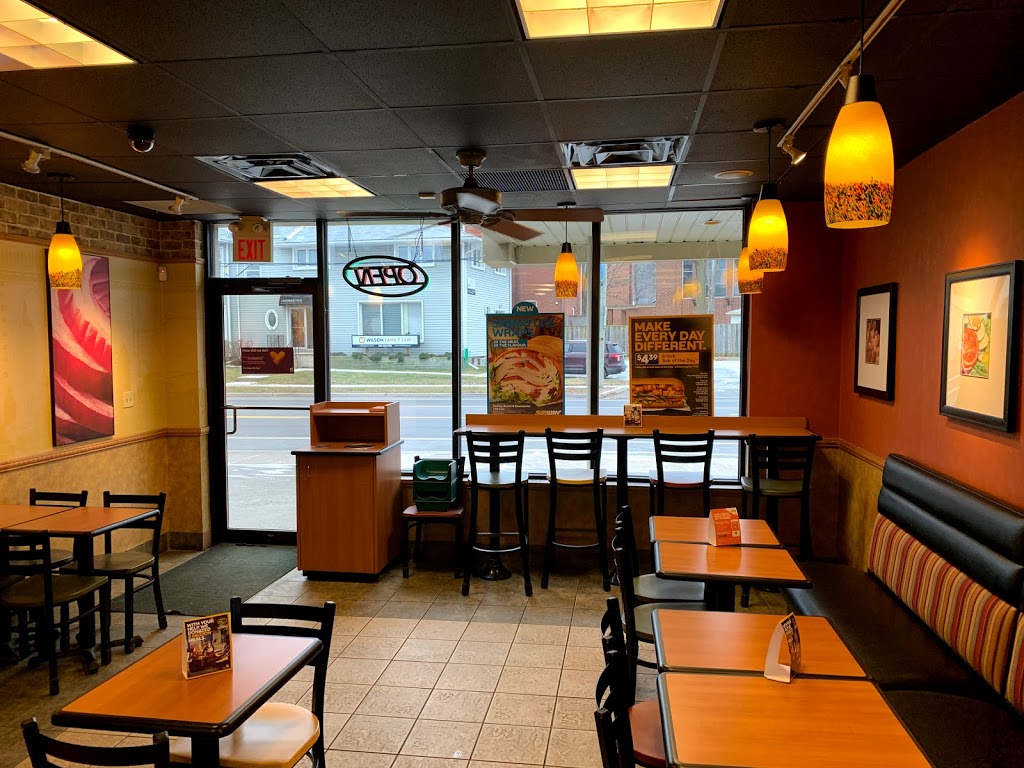 Subway | 4 Livingston Ave, Grimsby, ON L3M 1K5, Canada | Phone: (289) 309-3433