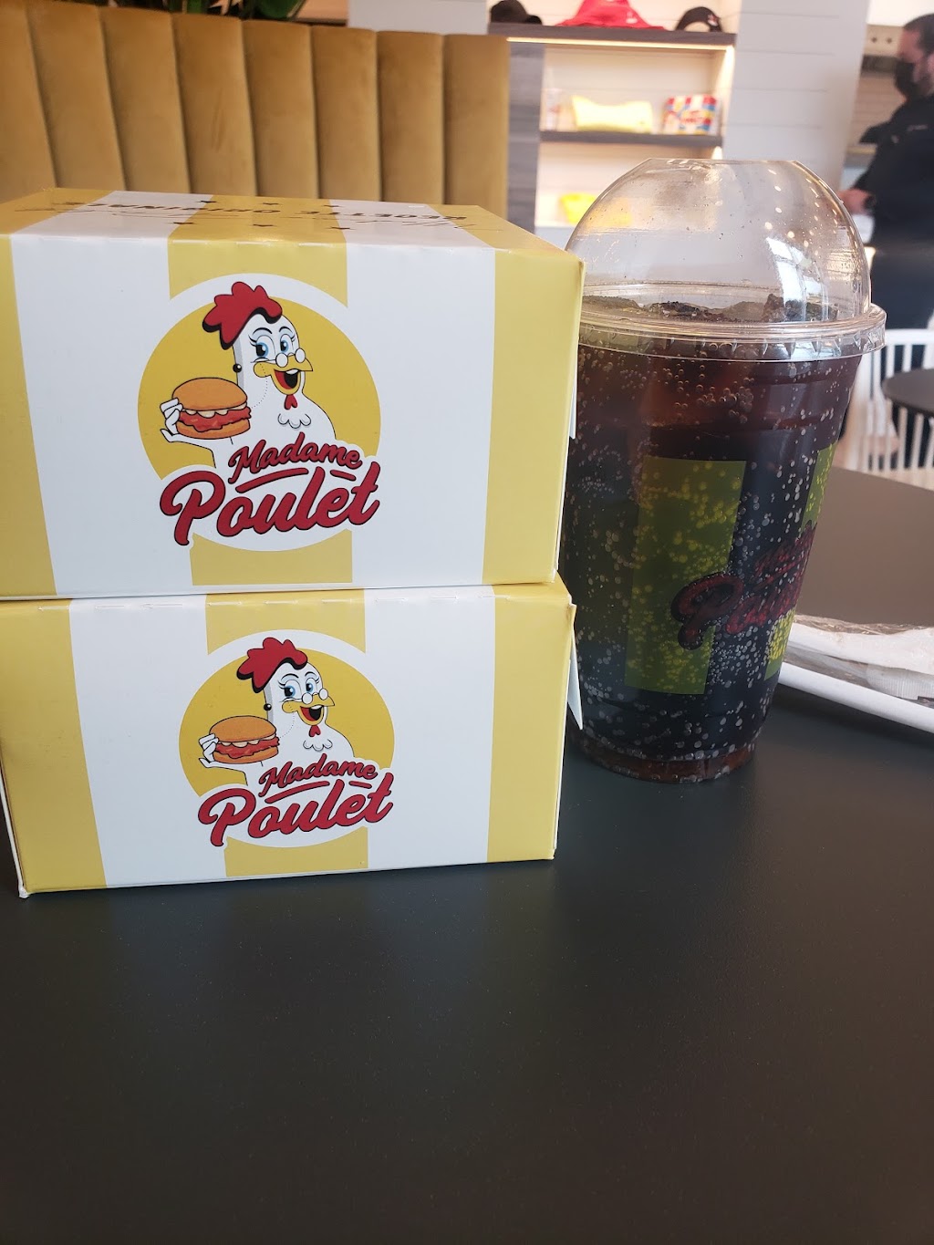 Madame Poulet - Blainville | 1321 Bd Michèle-Bohec, Blainville, QC J7C 0P8, Canada | Phone: (450) 971-0131