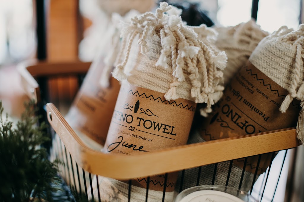 Petal & Kettle - Parksville | 122B Craig St #1379, Parksville, BC V9P 2H3, Canada | Phone: (250) 248-3186