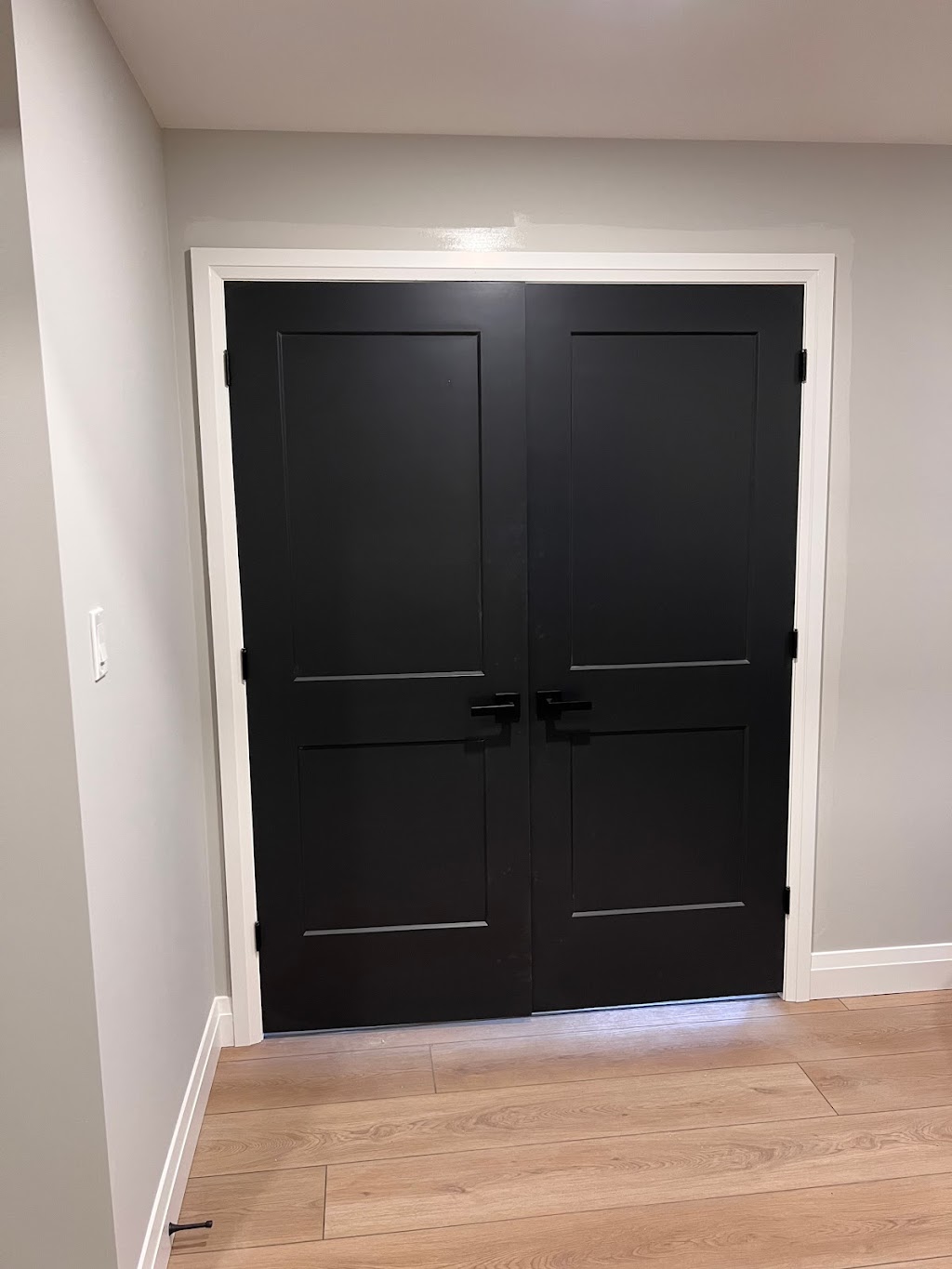 Decortiva painters | 1965 Upperpoint Gate, London, ON N6K 0L2, Canada | Phone: (226) 700-4858