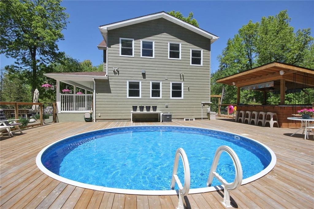 Gold Creek Getaway | 393 Gold Creek Rd, Lanark, ON K0G 1K0, Canada | Phone: (613) 252-2790