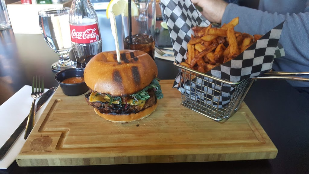 Bistro La Chambre | 50 Boulevard Industriel, Repentigny, QC J6A 4X6, Canada | Phone: (450) 824-1424