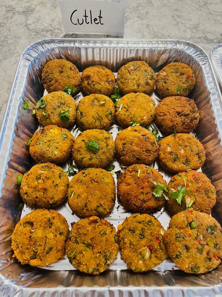 The Shrutis Kitchen | 15 Waterbow Trl, Kitchener, ON N2A 0K6, Canada | Phone: (647) 836-5006