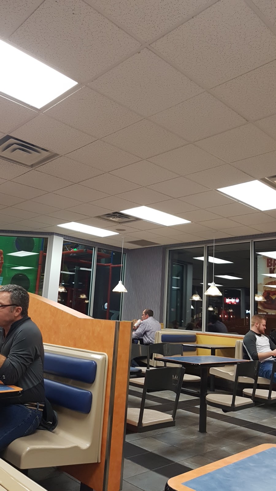 Burger King | 545 Norwich Ave, Woodstock, ON N4V 1C7, Canada | Phone: (519) 539-8650