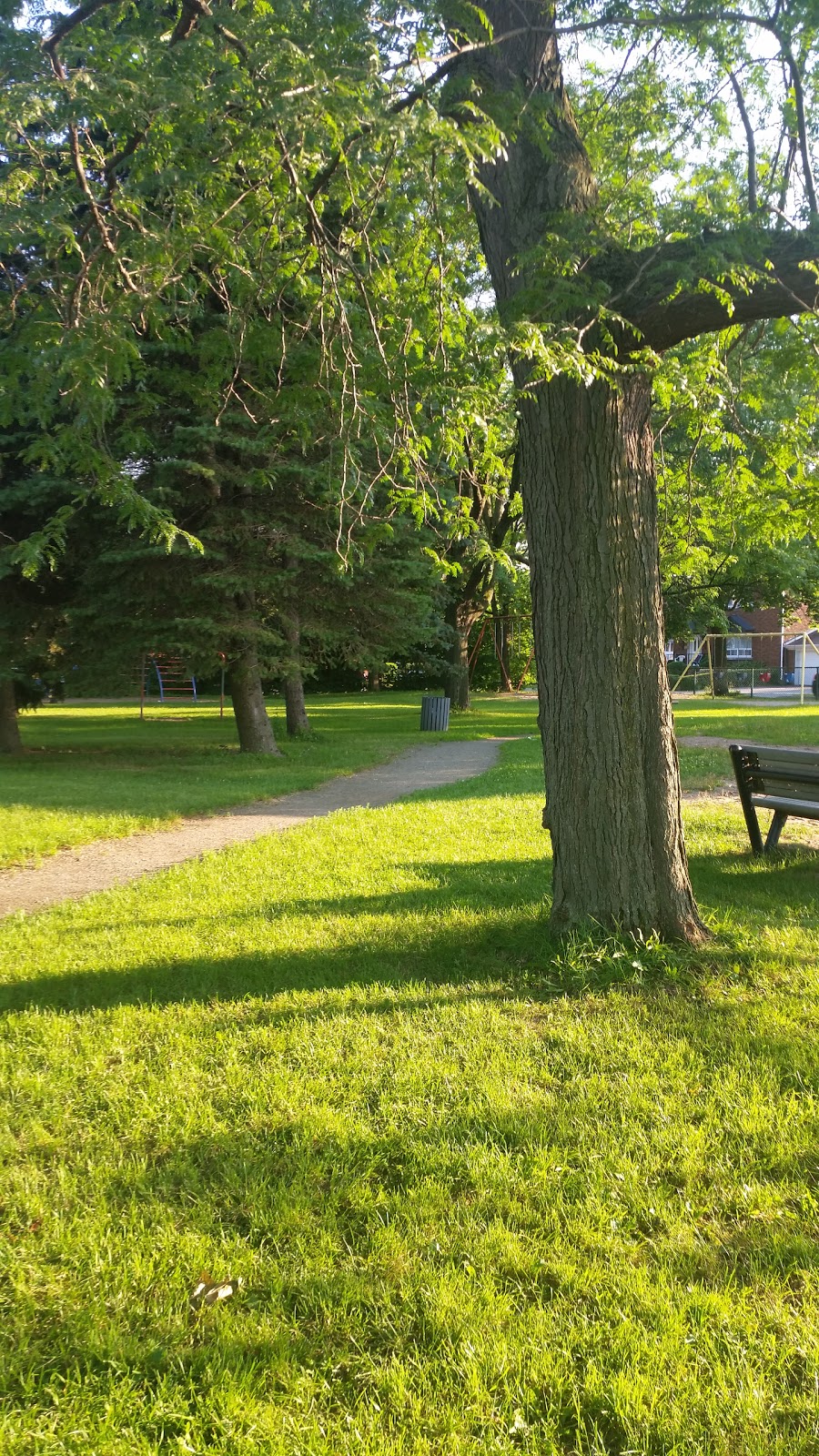 Parc Dalmany | Rue Dalmany, Montréal, QC H8R, Canada