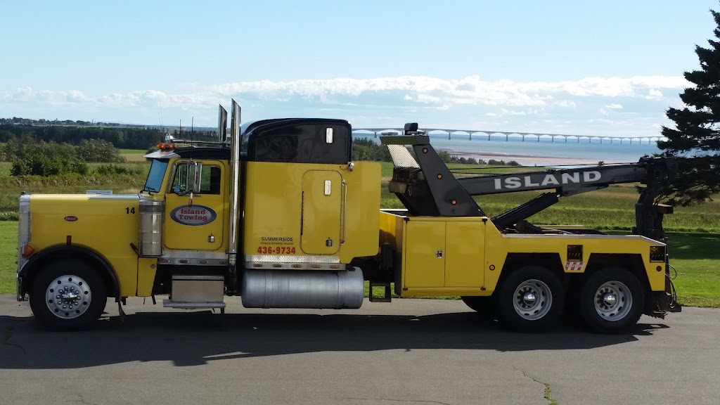 Johnstons Towing & Wrecker Service | 626 South Dr, Summerside, PE C1N 3Z7, Canada | Phone: (902) 888-8711