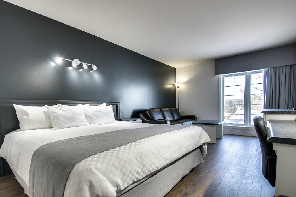 Hôtel Marineau Shawinigan | 2223 Rue Hanna, Grand-Mère, QC G9T 6S5, Canada | Phone: (819) 533-5766