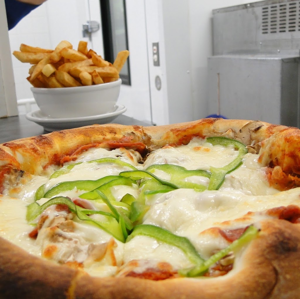 Pizza Passion | 5425 Avenue des Platanes, Québec, QC G1G 3R5, Canada | Phone: (418) 622-4447