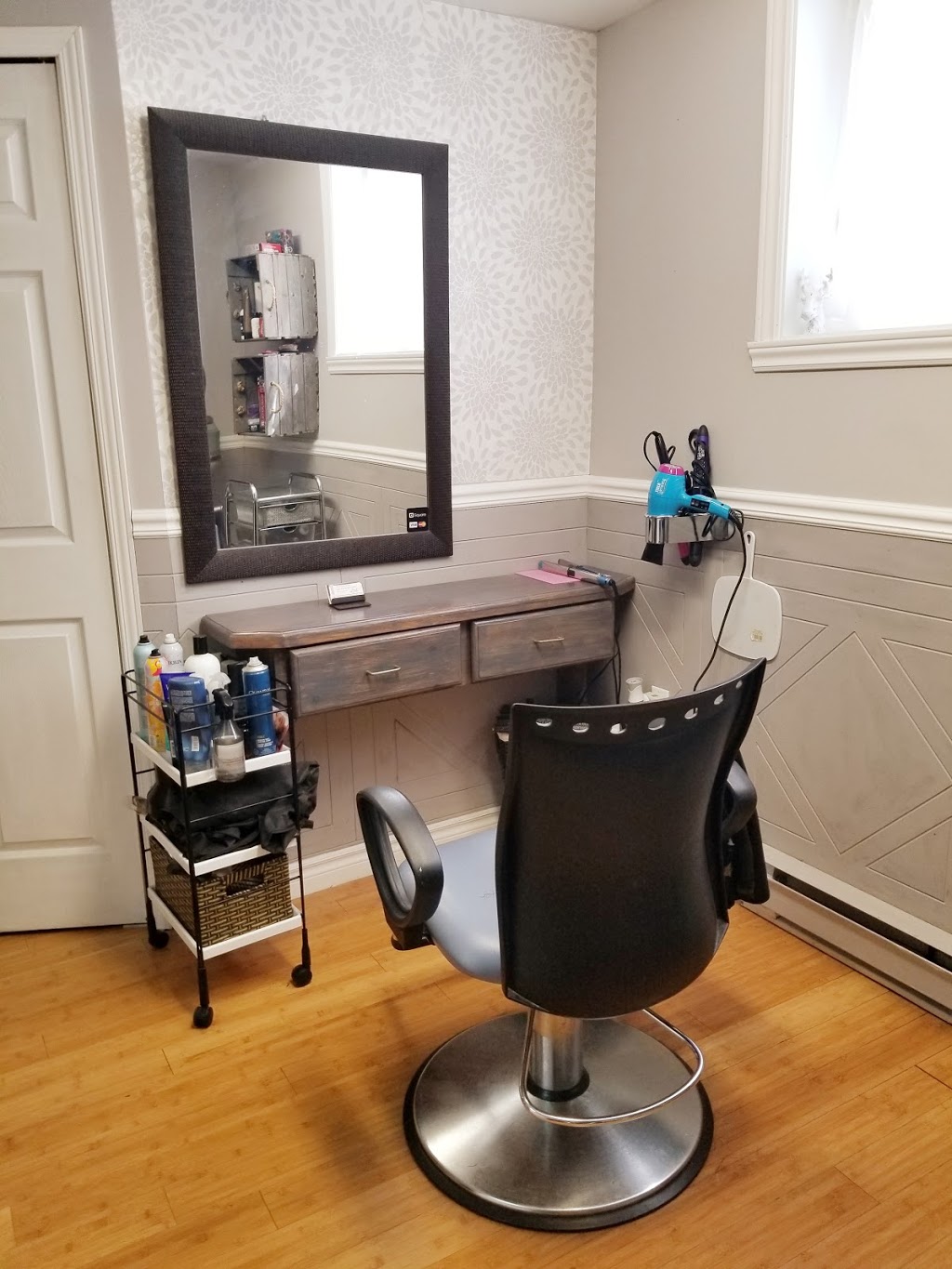 Salon DKoiffur | 4040 Rue Shirley, Saint-Hubert, QC J3Y 3V1, Canada | Phone: (514) 242-2077