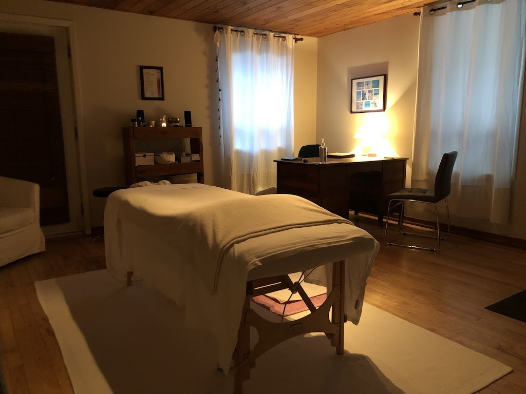 Carole Teng Massotherapie | 742 10e Av, Grand-Mère, QC G9T 1S9, Canada | Phone: (819) 852-0058