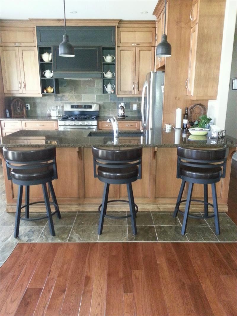 Family Recreation Store | 25 Maywood Ave, St. Catharines, ON L2R 1C5, Canada | Phone: (905) 641-0841