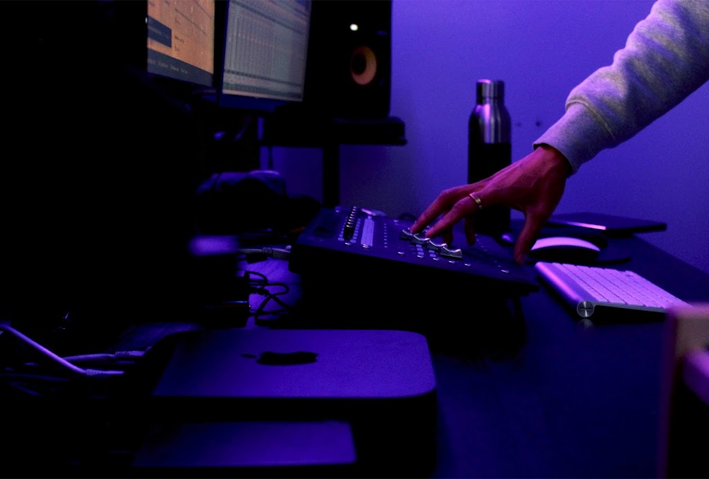 Soundstream Multimedia | 111 Simcoe St N, Oshawa, ON L1G 4S4, Canada | Phone: (905) 240-1577