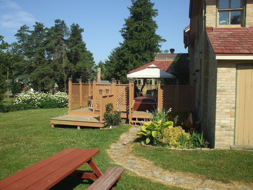 Meiklejohn House Bed & Breakfast | 116 Arthur St E, Harriston, ON N0G 1Z0, Canada | Phone: (519) 338-2671