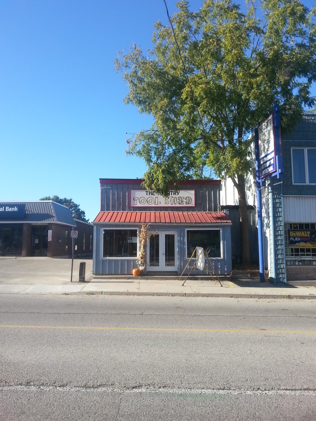 The Country Tool Shed | 104 Dundas St, Thamesford, ON N0M 2M0, Canada | Phone: (519) 285-2932