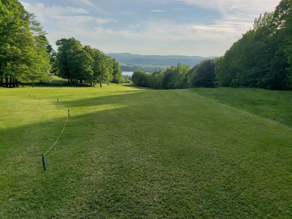 Newport Country Club | 590 Mt Vernon St, Newport, VT 05855, USA | Phone: (802) 334-2391